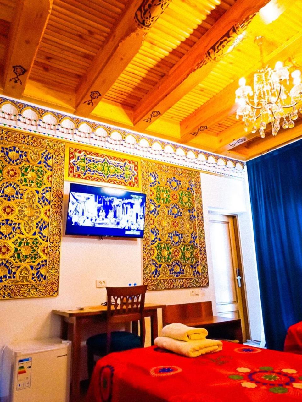 Meros Hotel Bukhara Exterior photo