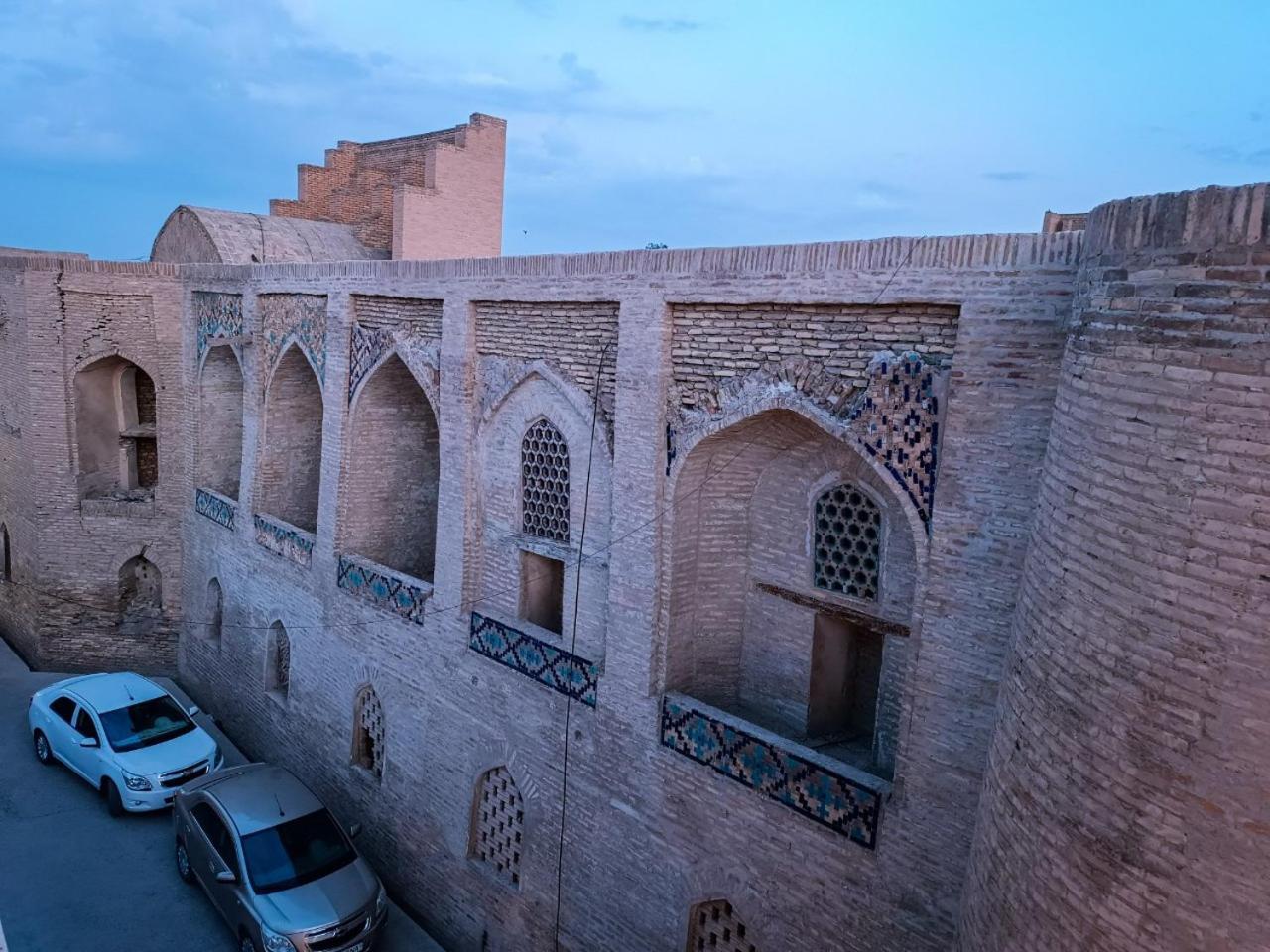 Meros Hotel Bukhara Exterior photo
