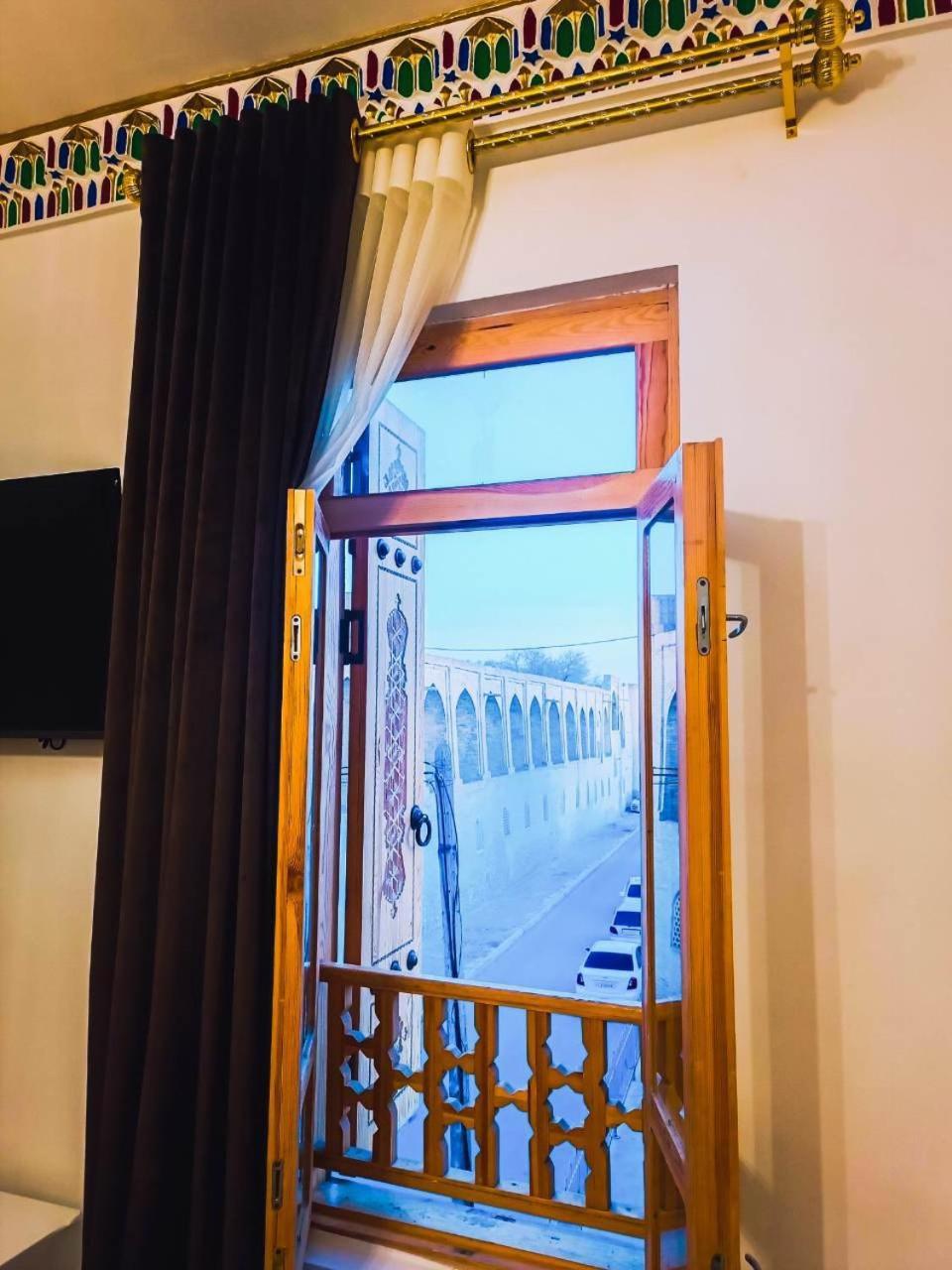 Meros Hotel Bukhara Exterior photo